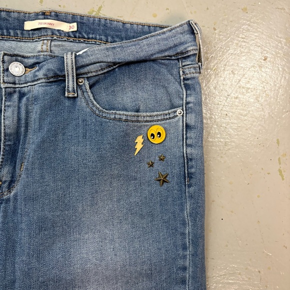 Levi's 711 Skinny Jeans Sz 30 Light Wash Stretch Modern Denim UNIQUE (303) - Picture 5 of 10